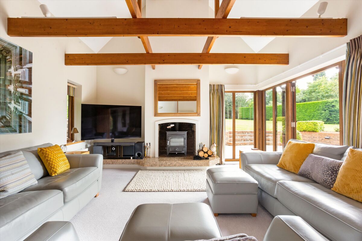 house for sale in Petersfield Road, Ropley, Alresford, Hampshire, SO24