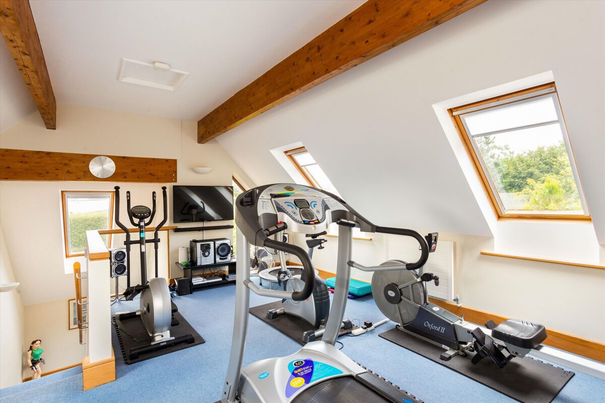 house for sale in Petersfield Road, Ropley, Alresford, Hampshire, SO24