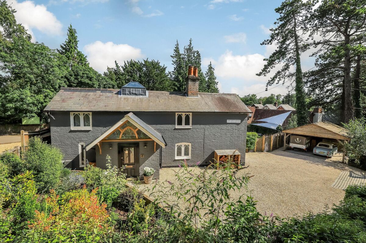 house for sale in Bridge Lane, Shawford, Winchester, Hampshire, SO21