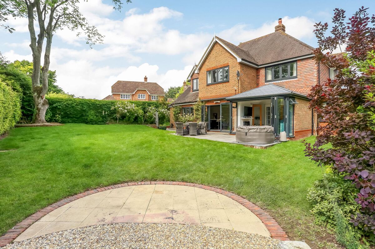 house for sale in Little Hayes Lane, Itchen Abbas, Winchester
