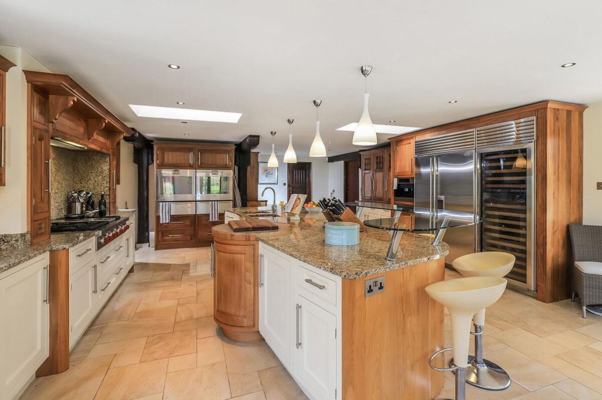 house for sale in Hook Park Road, Warsash, Southampton, Hampshire, SO31