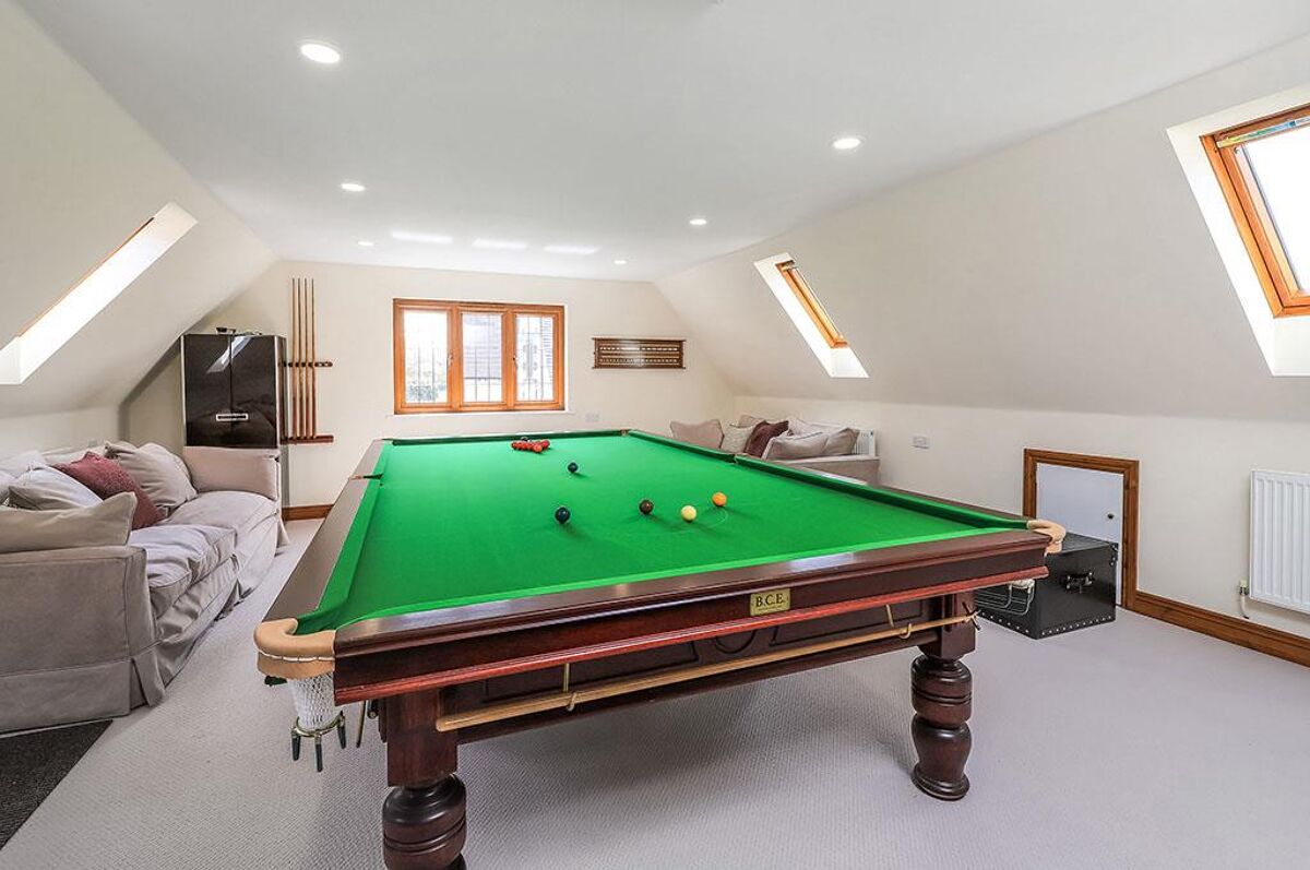 house for sale in Hook Park Road, Warsash, Southampton, Hampshire, SO31