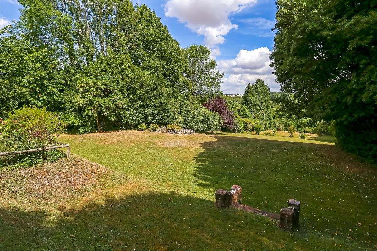 house for sale in Bridge Lane, Shawford, Winchester, Hampshire, SO21