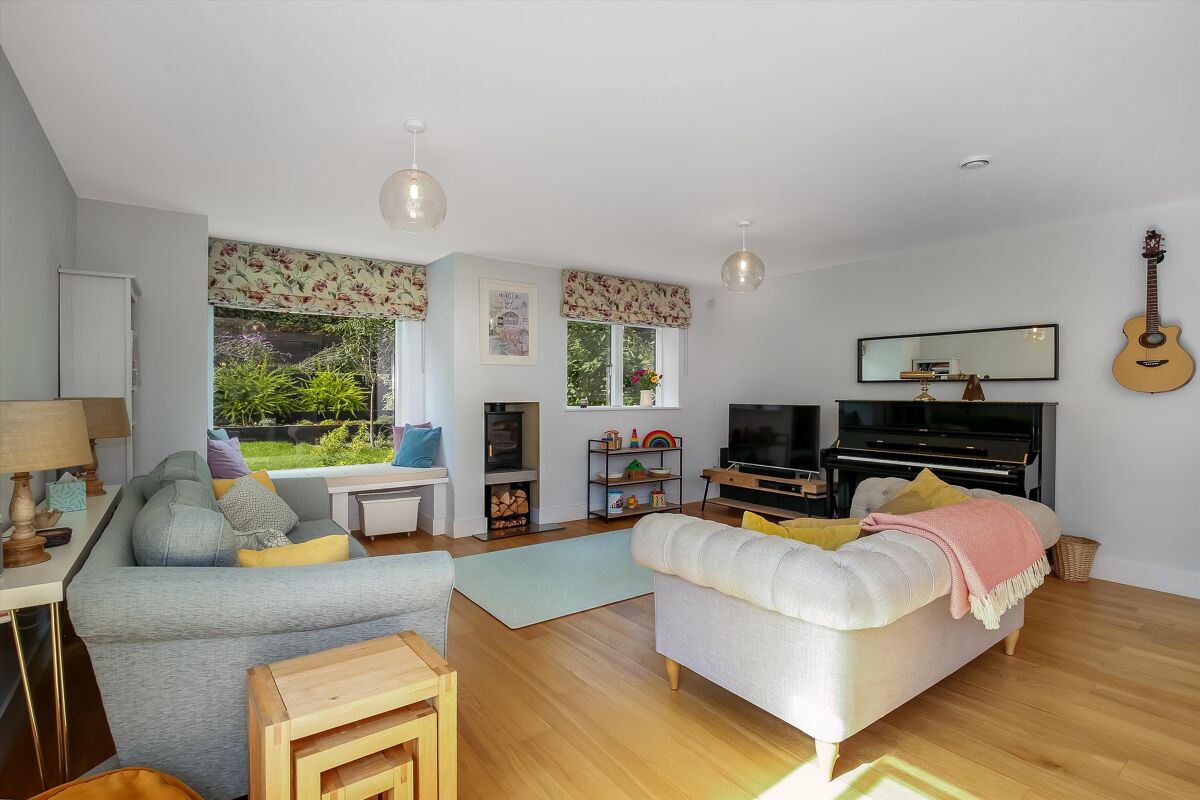 house for sale in Eversley Gardens, Kings Worthy, Winchester, Hampshire