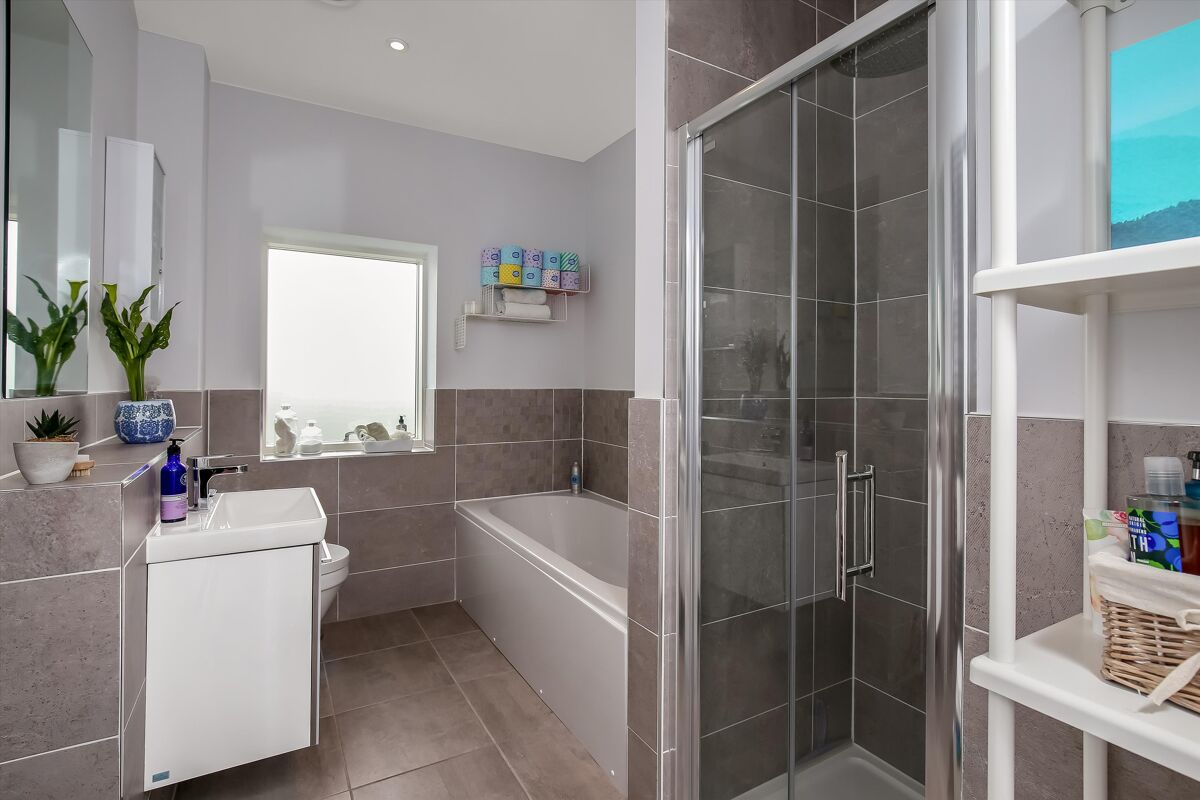 house for sale in Eversley Gardens, Kings Worthy, Winchester, Hampshire