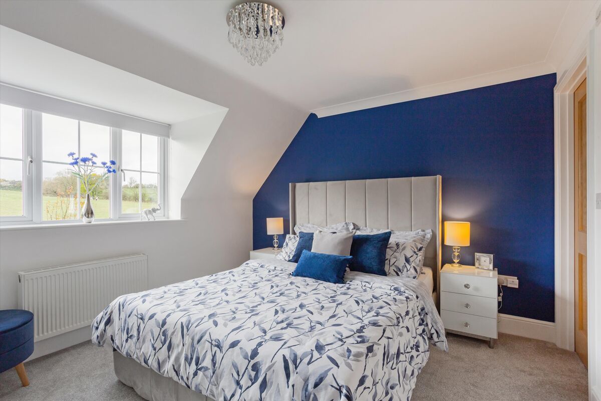 house for sale in Cold Ash Hill, Cold Ash, Thatcham, Berkshire, RG18 WIN012260015 Knight Frank