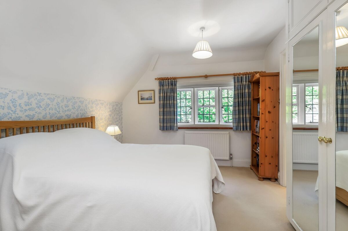 house for sale in Southdown Road, Shawford, Winchester, Hampshire, SO21