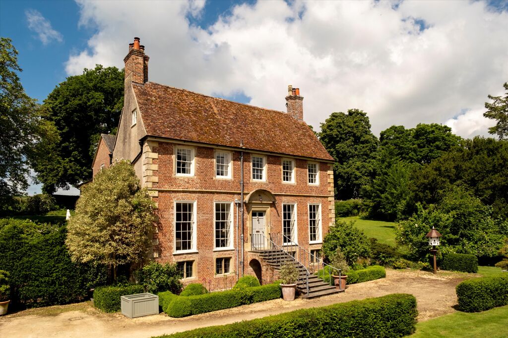 Image of Lower Woodford, Salisbury, Wiltshire, SP4