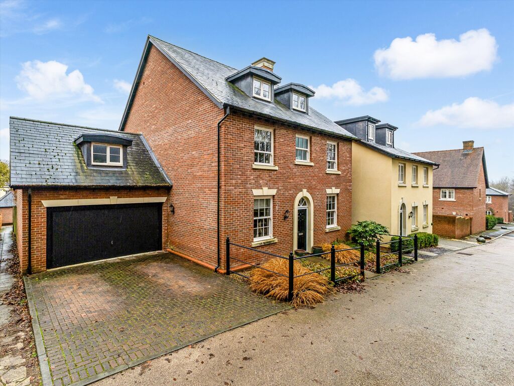 Image of Knights Crescent, Winchester, Hampshire, SO22
