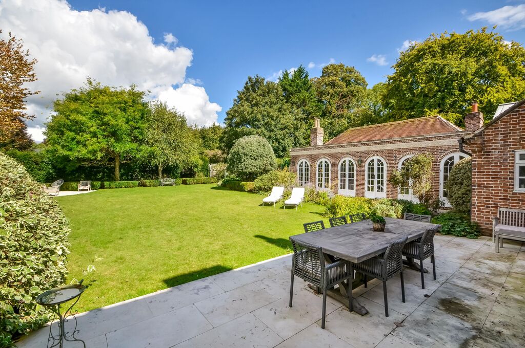 Image of Chapel Road, Meonstoke, Hampshire, SO32