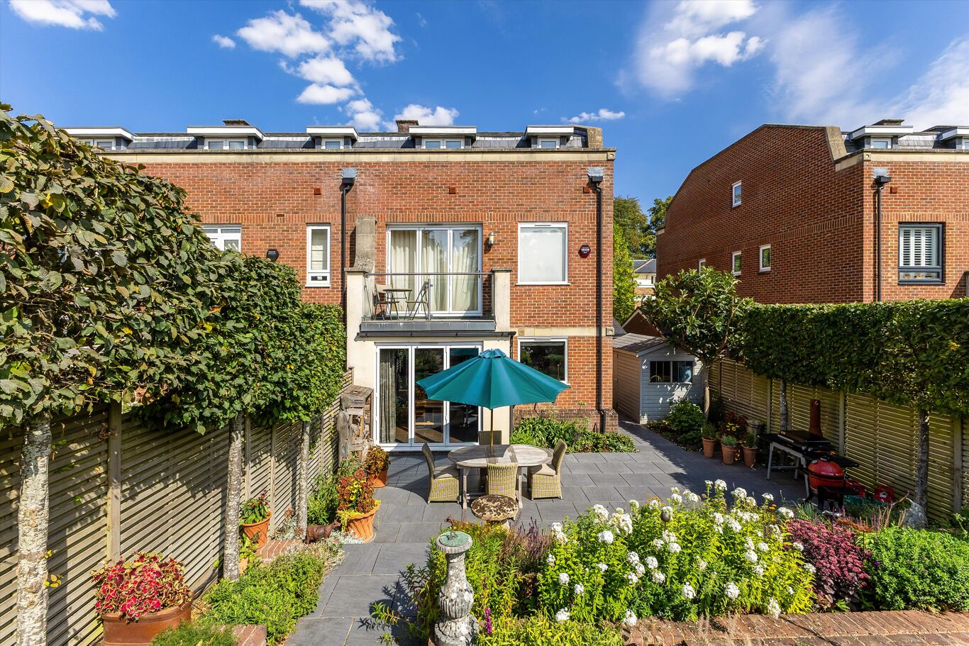 Image of Fraser Gardens, Winchester, Hampshire SO22