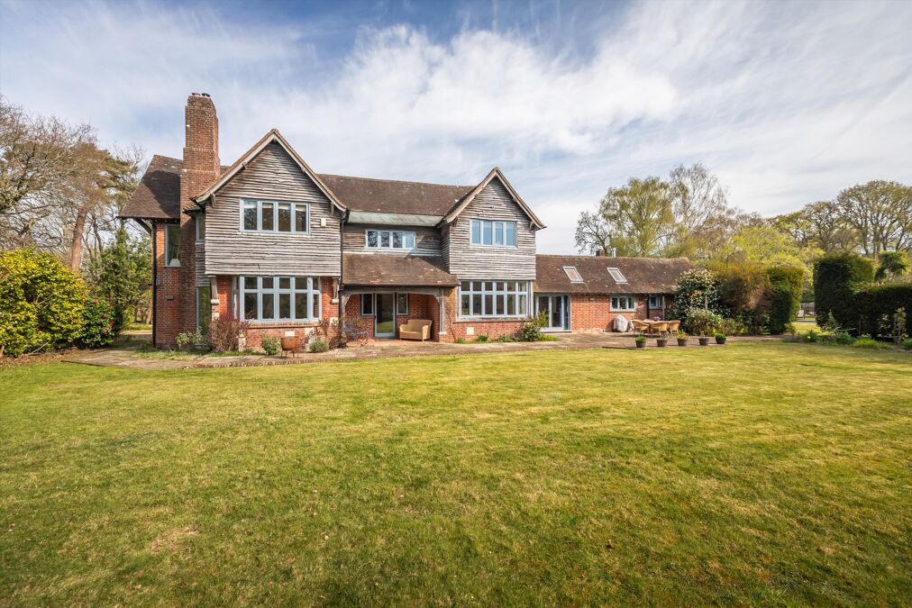 Image of Lymington Road, Brockenhurst, Hampshire, SO42