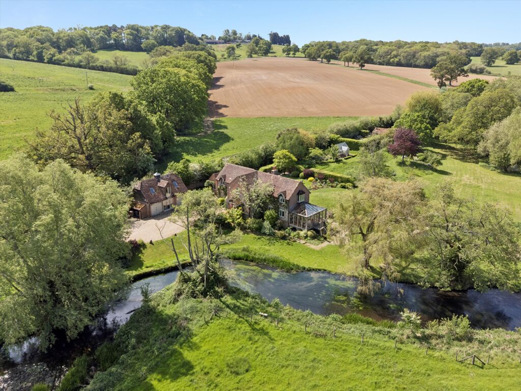 Image of Lockerley Road, Dunbridge, Romsey, Hampshire SO51
