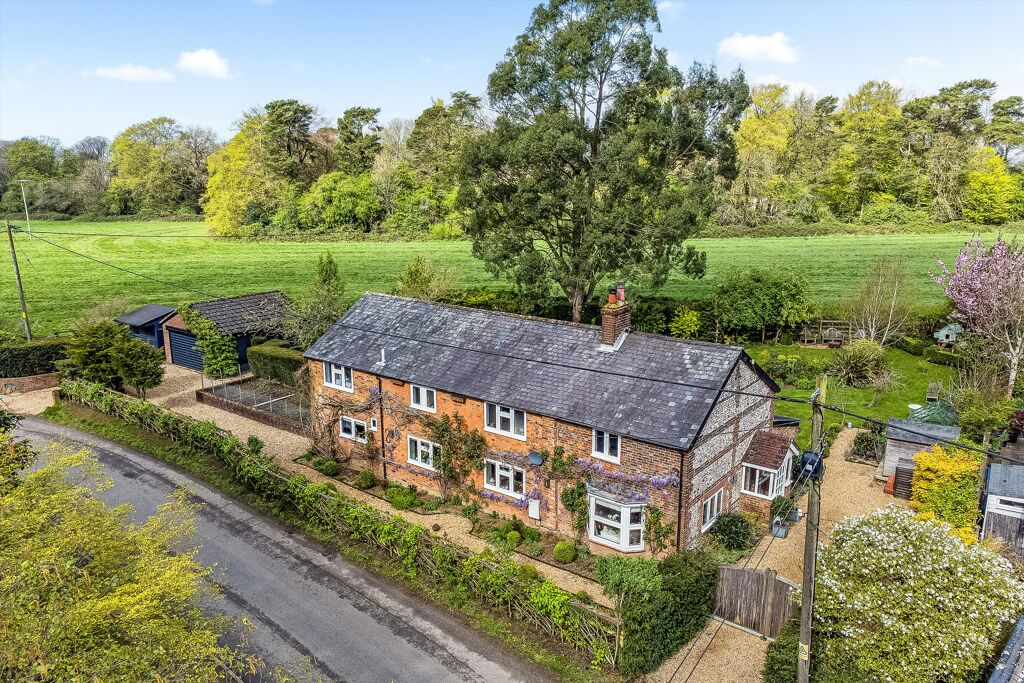 Image of Hussell Lane, Medstead, Alton, Hampshire GU34