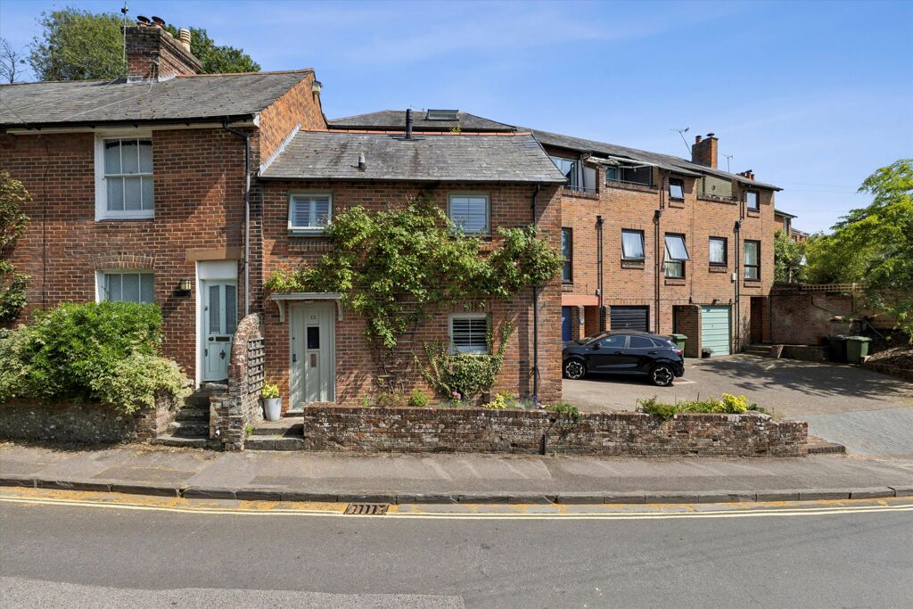 Image of Wharf Hill, Winchester, Hampshire SO23