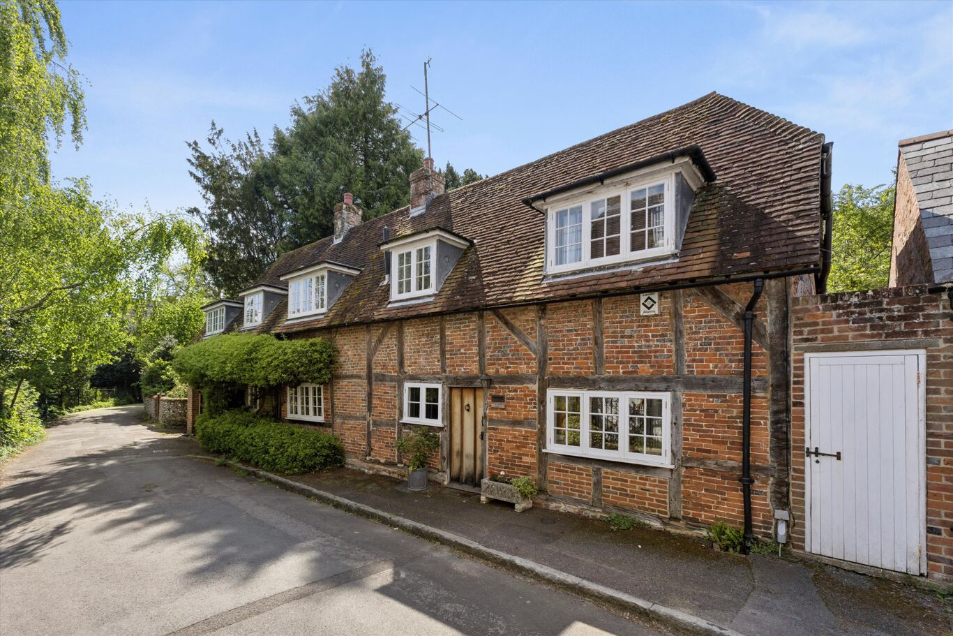 Image of Back Street, Winchester, Hampshire SO23