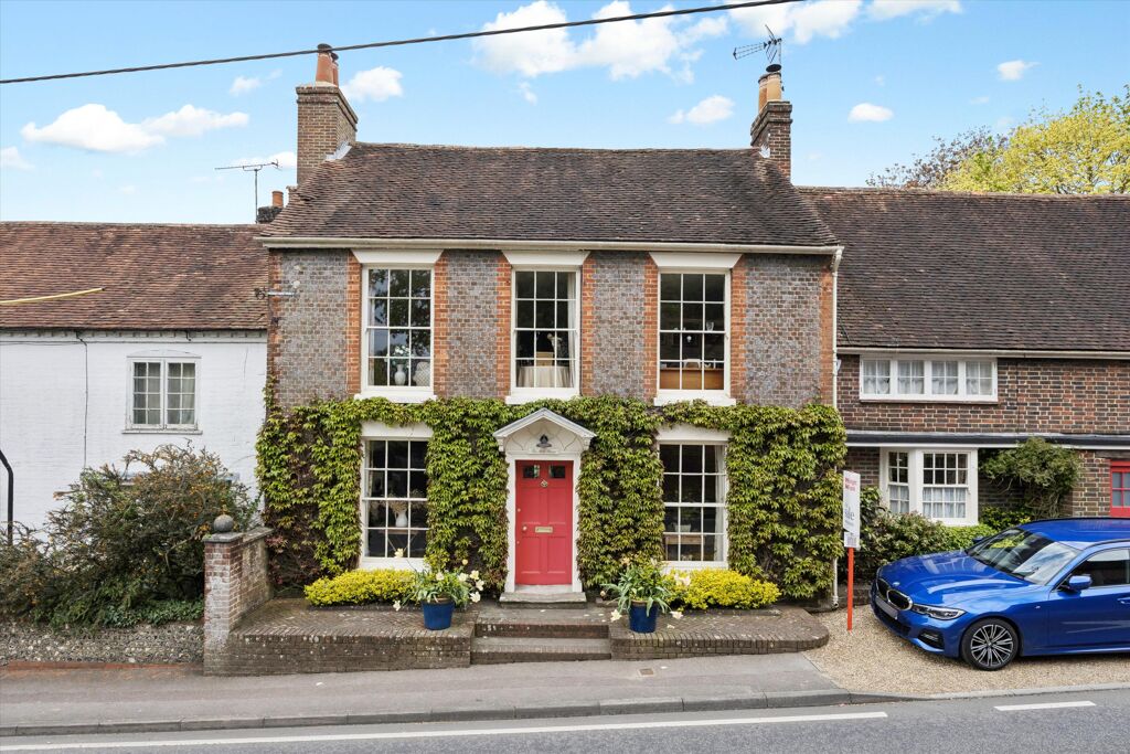Image of High Street, Droxford, Southampton, Hampshire SO32