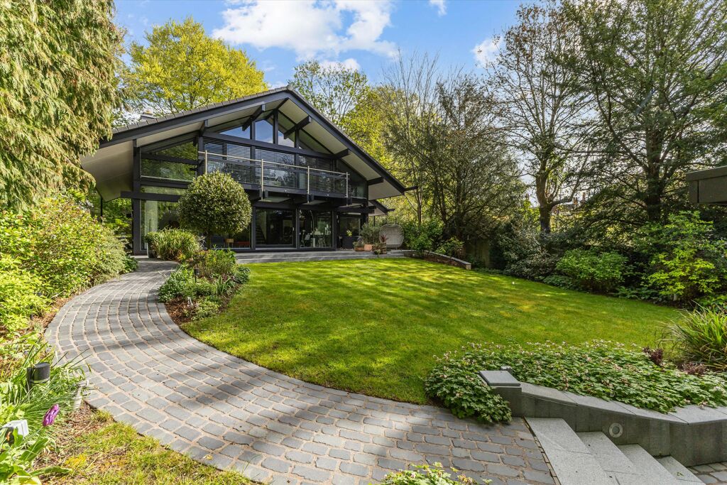 Image of Lankhills Road, Winchester, Hampshire SO23