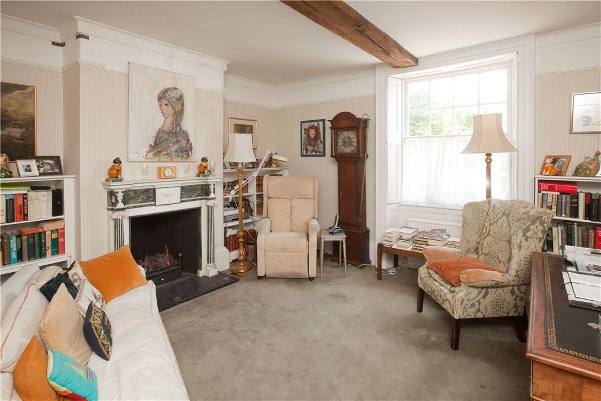 house for sale in Broad Street, Alresford, Hampshire, SO24 WIN060145