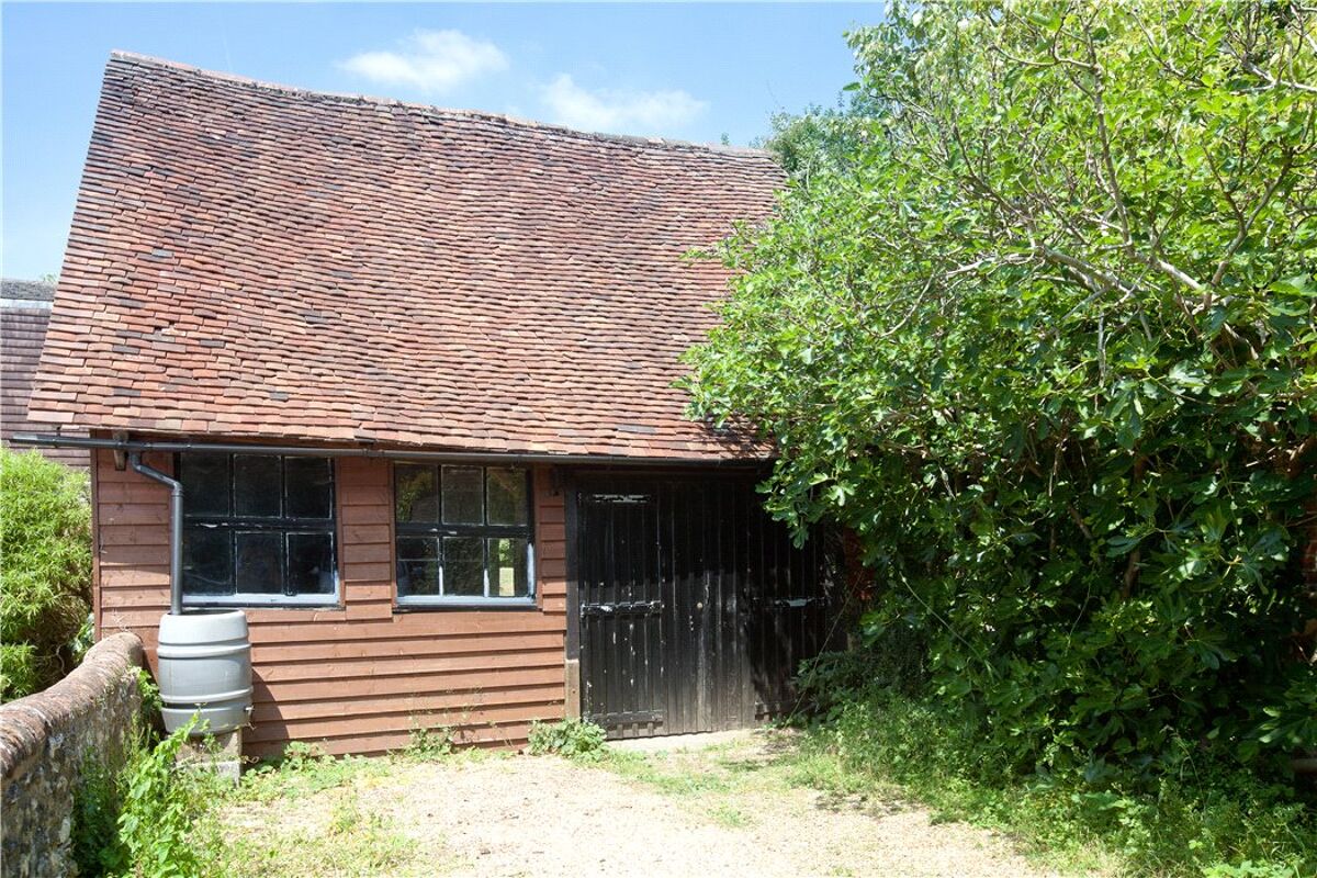house for sale in Broad Street, Alresford, Hampshire, SO24 WIN060145