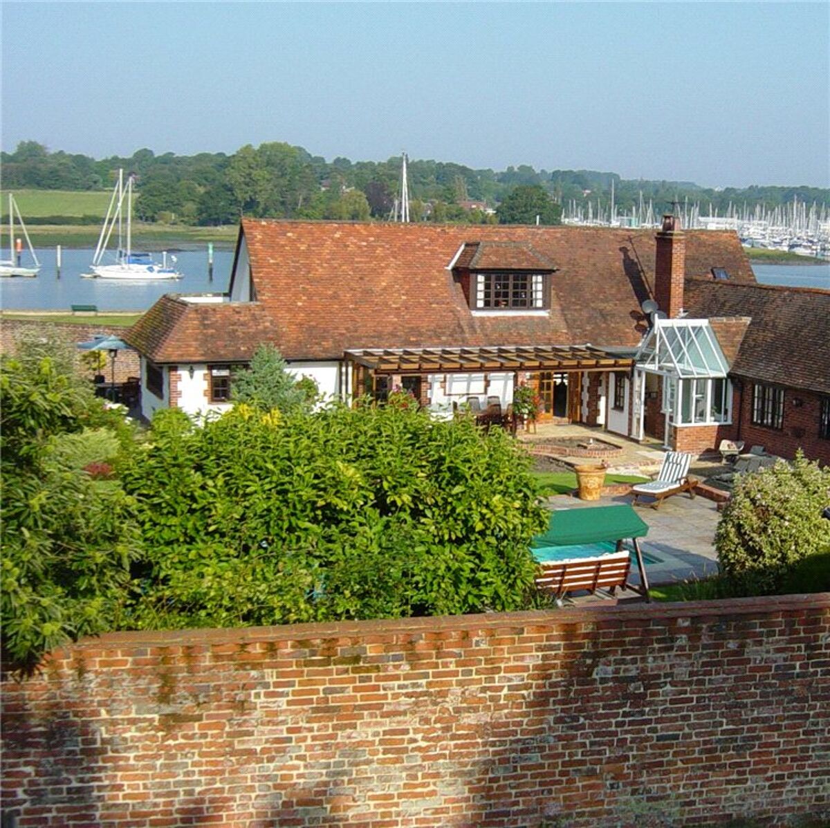 house for sale in Lower Swanwick, Hampshire, SO31 WIN120205 Knight