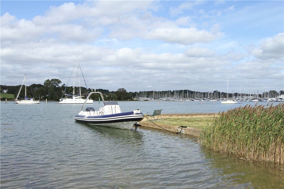 house for sale in Lower Swanwick, Hampshire, SO31 WIN120205 Knight Frank