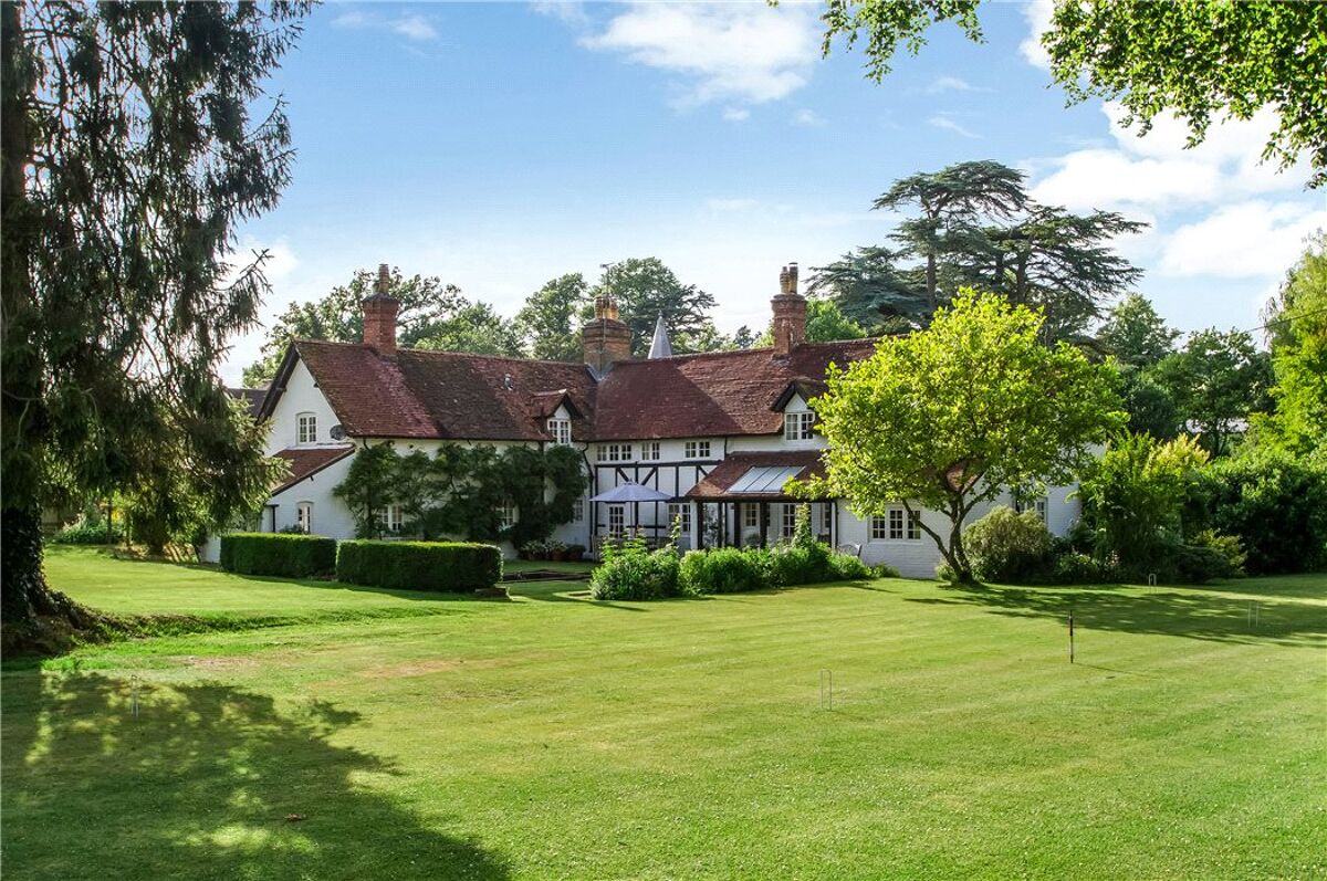 house for sale in Church Road, Upper Farringdon, Alton, Hampshire, GU34 WIN130289 Knight Frank