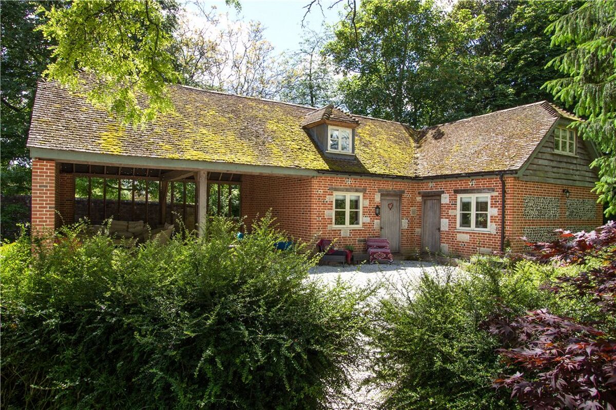 house for sale in Finches Lane, Twyford, Winchester, Hampshire, SO21