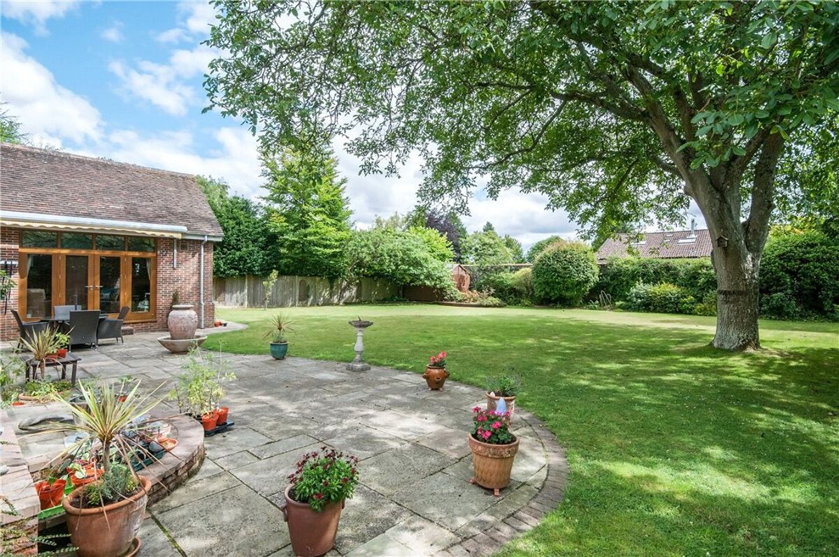house for sale in Old Rectory Gardens, Abbots Worthy, Winchester
