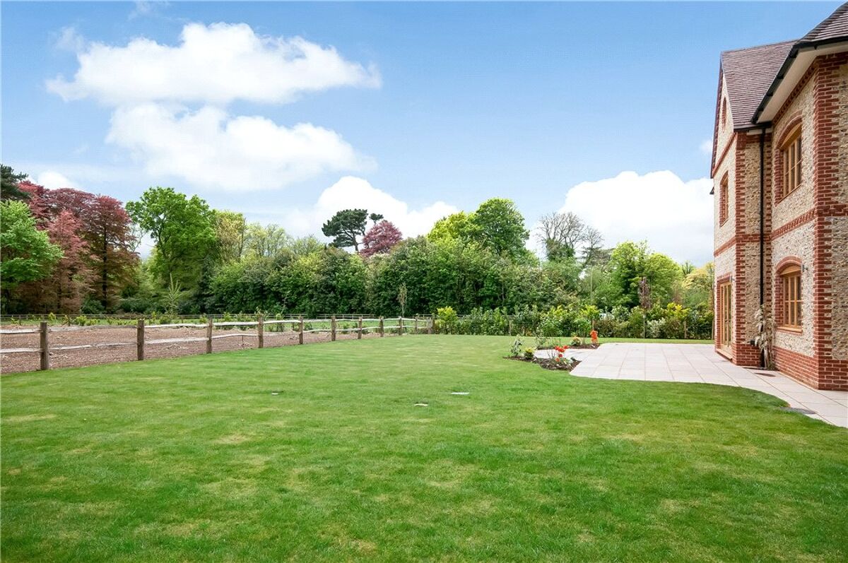 house for sale in Froxfield, Petersfield, Hampshire, GU32 WIN150010