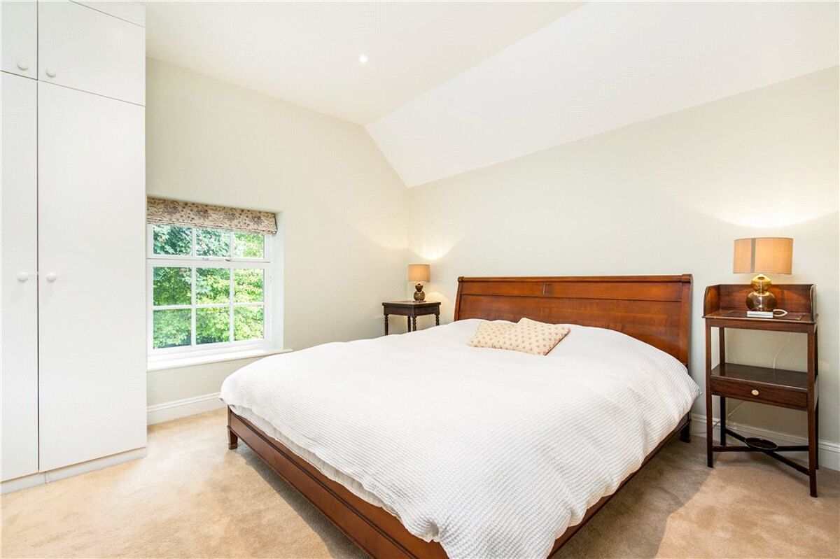 house for sale in Kimpton, Andover, Hampshire, SP11 WIN160133