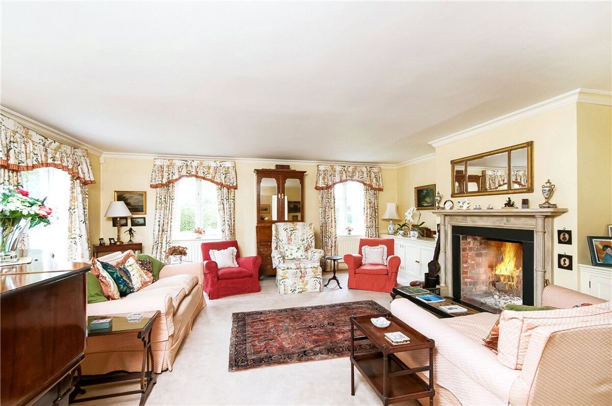 house for sale in Hattingley Road, Medstead, Alton, Hampshire, GU34