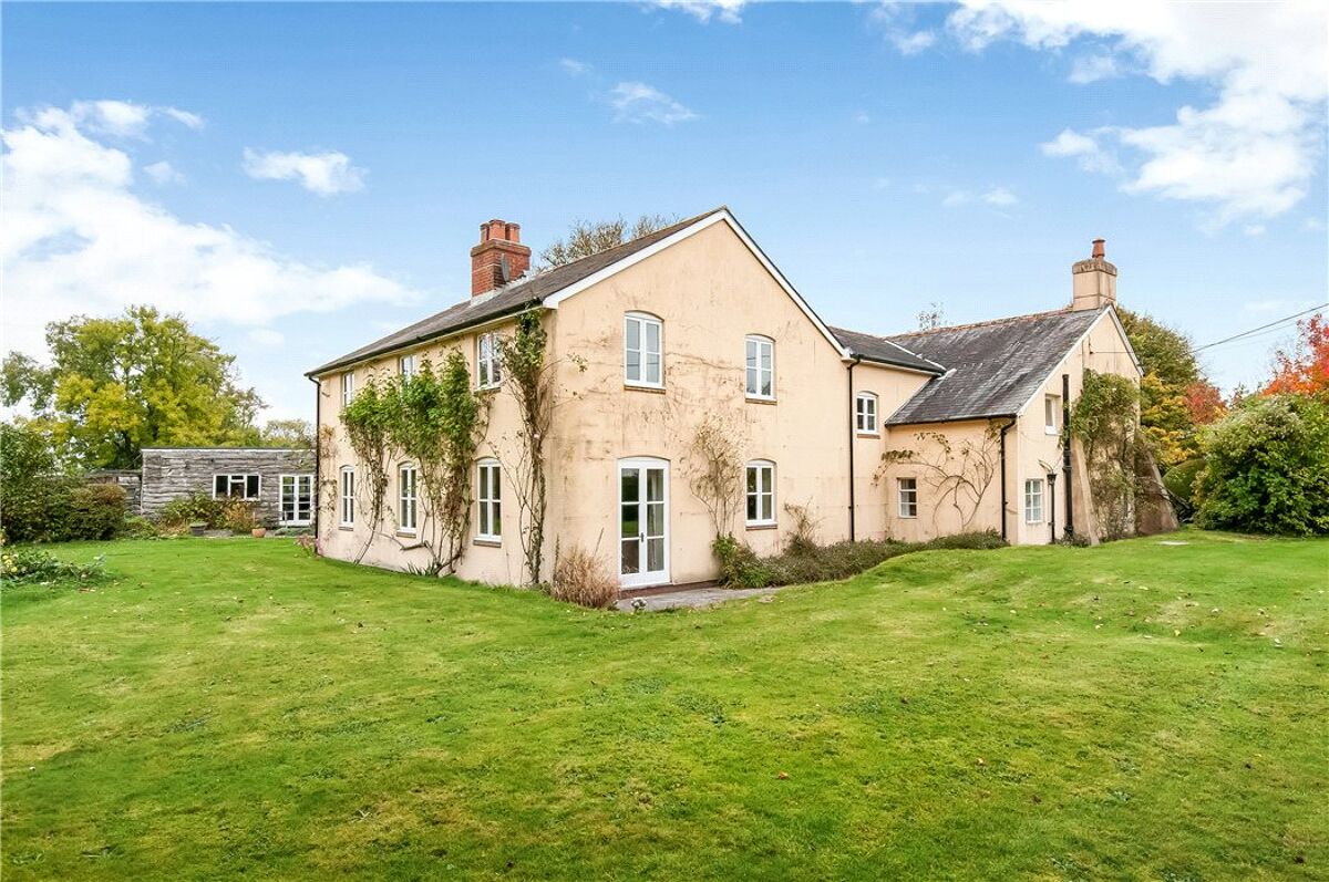 house for sale in Hattingley Road, Medstead, Alton, Hampshire, GU34