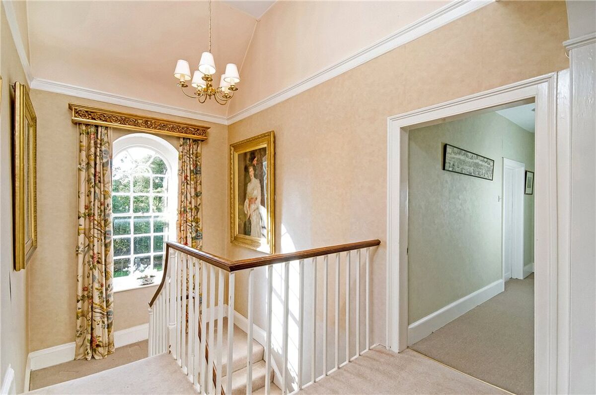 house for sale in High Street, Broughton, Stockbridge, Hampshire, SO20