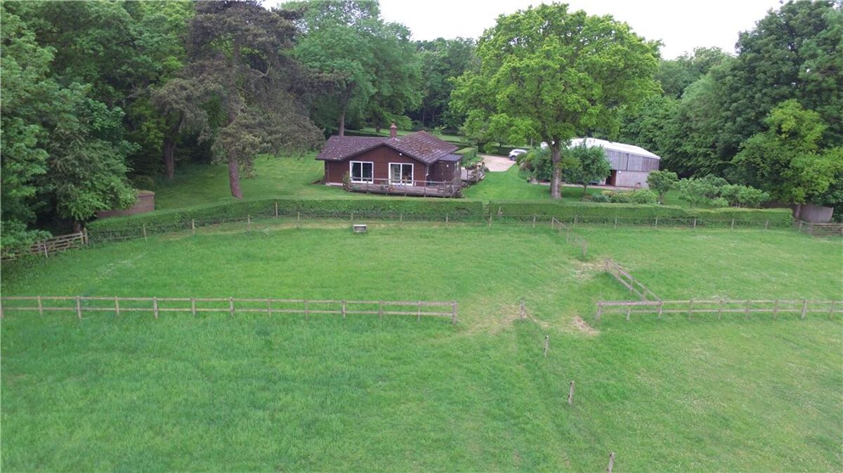 house for sale in Sarum Road, Winchester, Hampshire, SO22 WIN170017