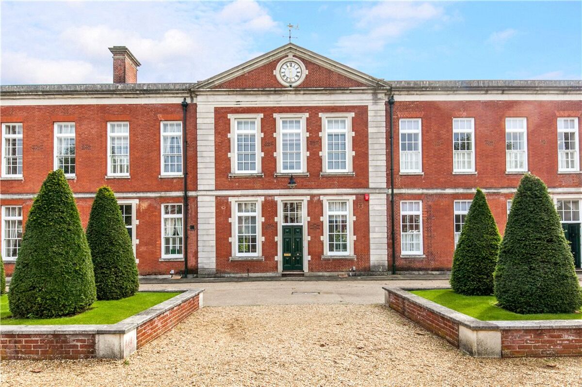 house for sale in 8 Peninsula Square, Winchester, Hampshire, SO23