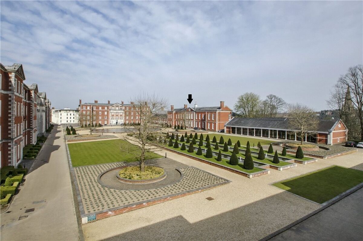 house for sale in 8 Peninsula Square, Winchester, Hampshire, SO23