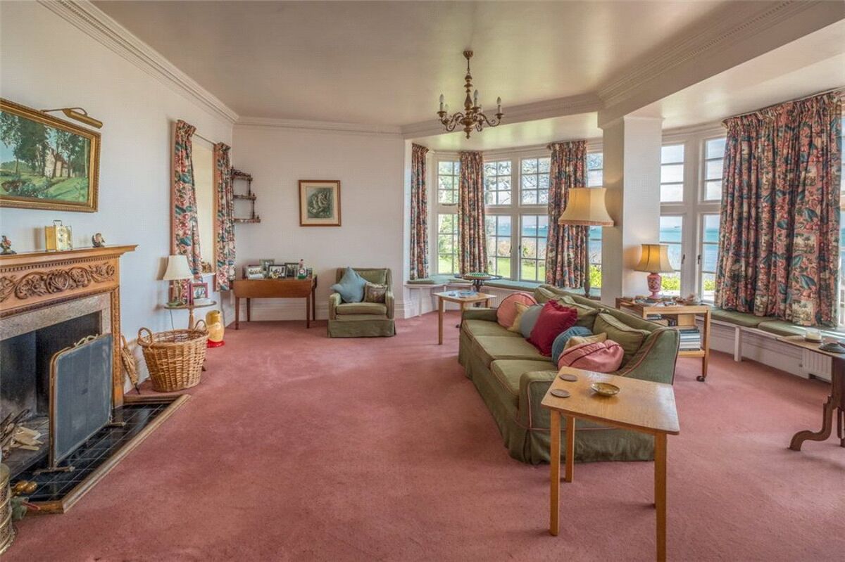 house for sale in Pier Road, Seaview, Isle of Wight, PO34 WIN170119