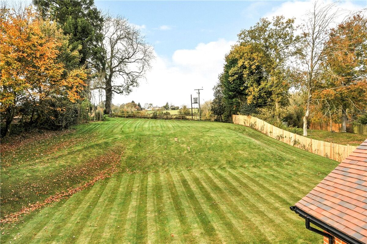 house for sale in Kings Hill, Beech, Alton, Hampshire, GU34 WIN170255