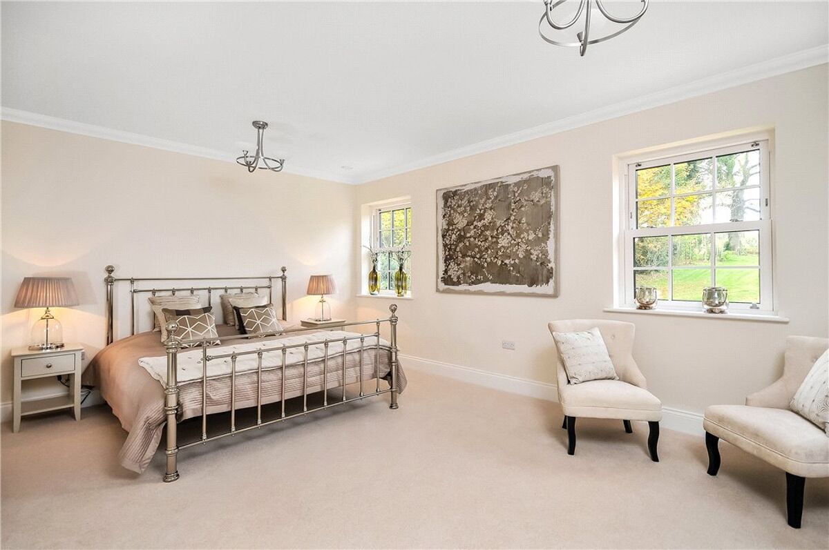 house for sale in Kings Hill, Beech, Alton, Hampshire, GU34 WIN170255