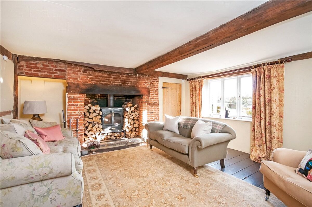 house for sale in Froxfield, Petersfield, Hampshire, GU32 WIN170275