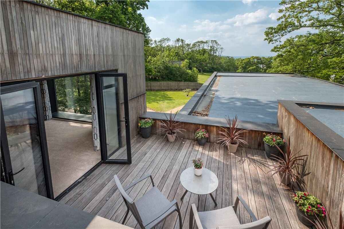 house for sale in Quarr Road, Binstead, Ryde, Isle Of Wight, PO33