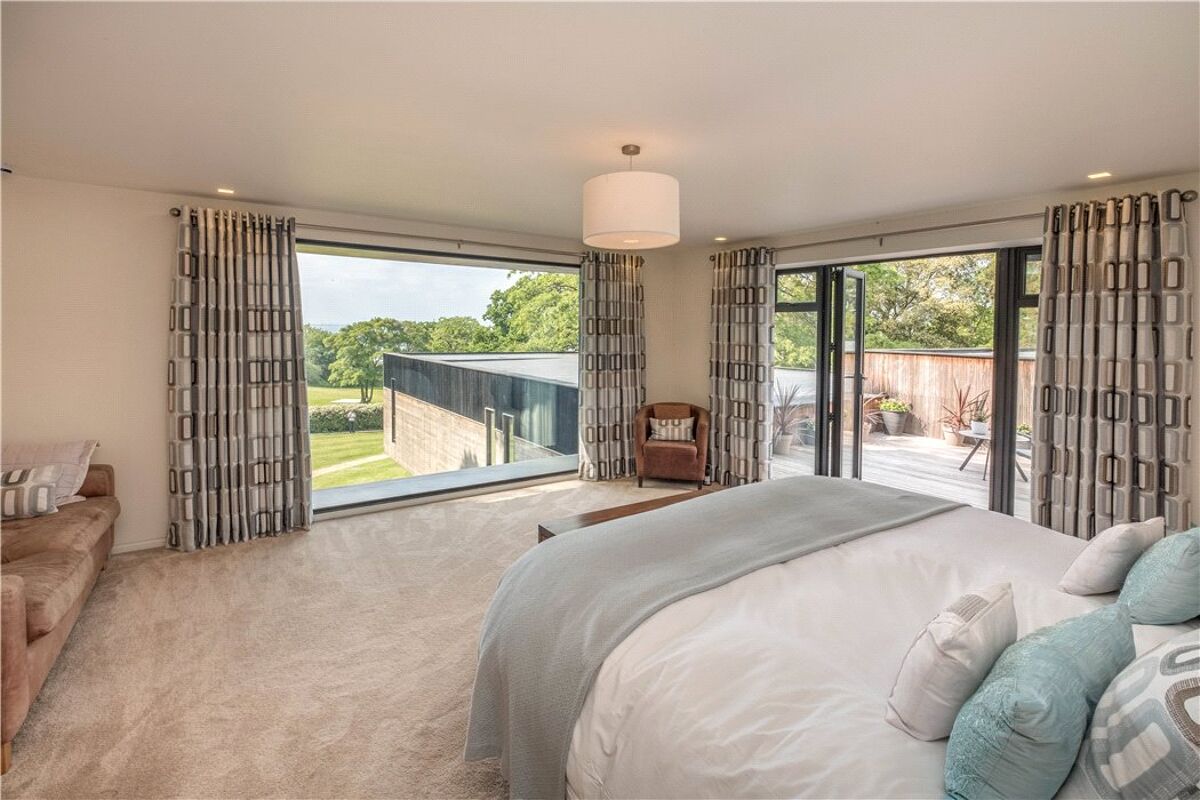 house for sale in Quarr Road, Binstead, Ryde, Isle Of Wight, PO33