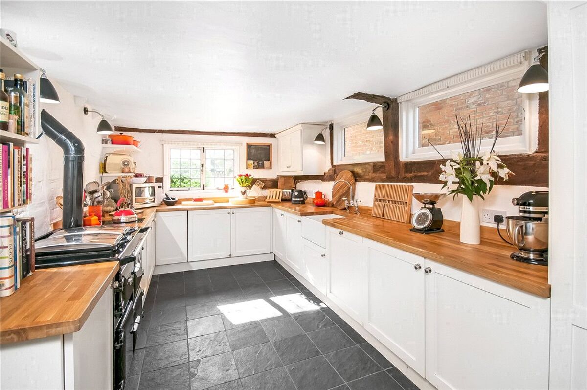 house for sale in East Stratton, Winchester, Hampshire, SO21