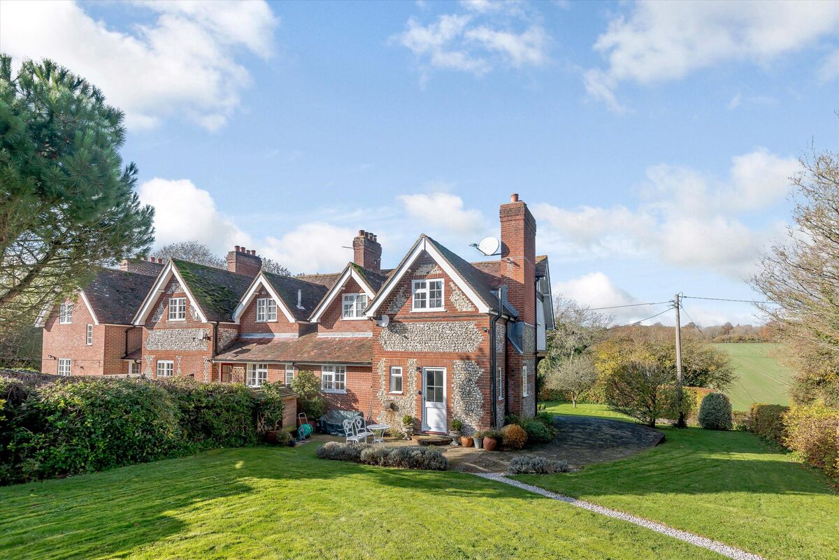 house for sale in Mays Cottages, Longwood Dean Lane, Owslebury