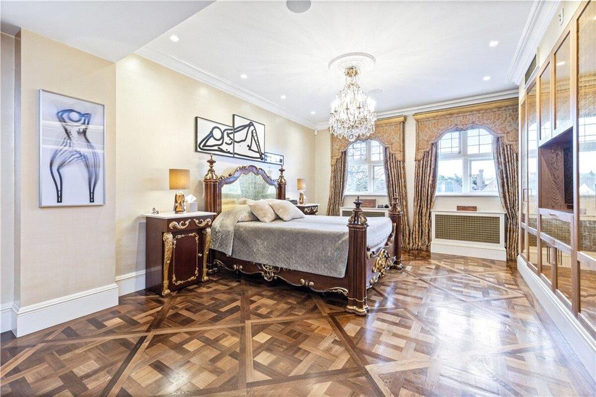 house for sale in Parkside, Wimbledon, London, SW19 WMB012026016