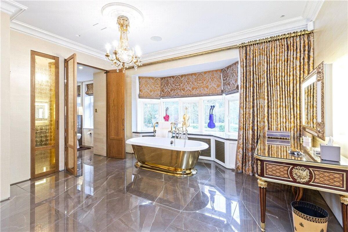 house for sale in Parkside, Wimbledon, London, SW19 WMB012026016