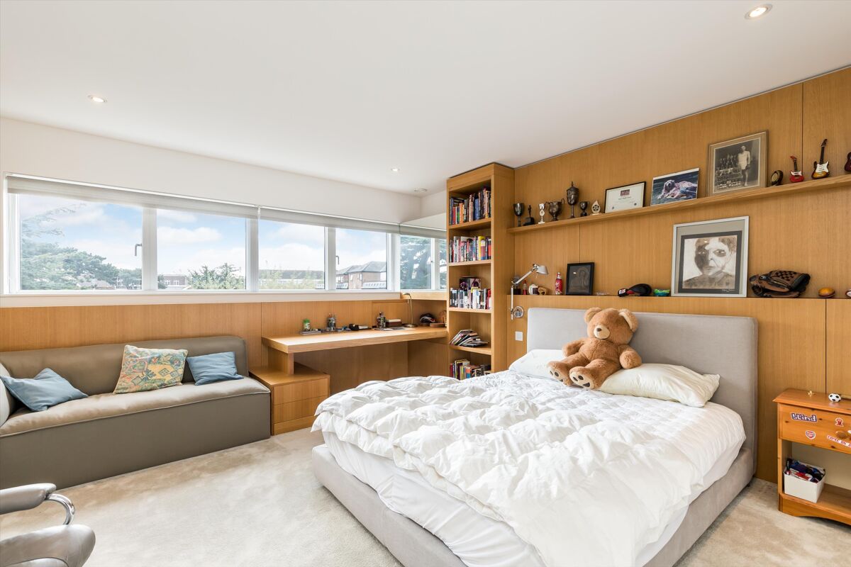 house for sale in Convent Mews, Edge Hill, Wimbledon, London, SW19