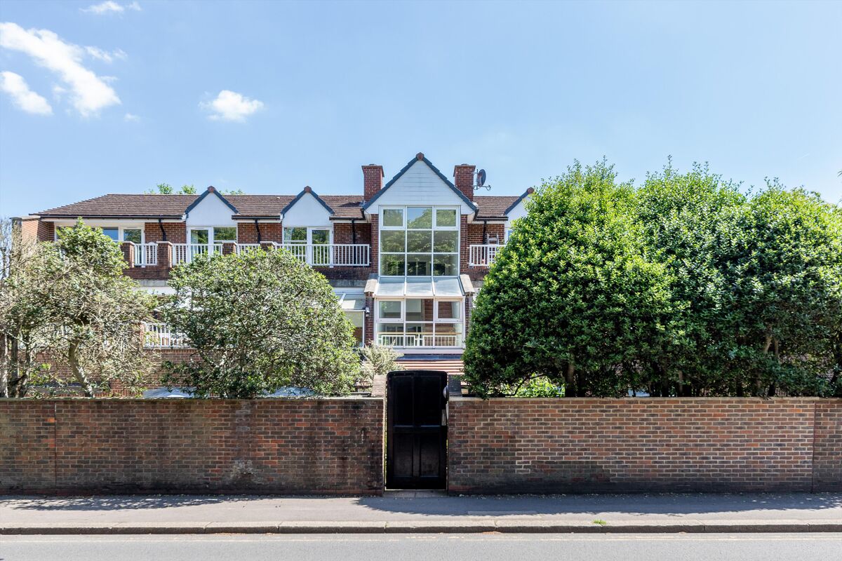 flat for sale in Somerset Road, Wimbledon, SW19 WMB012115802 Knight