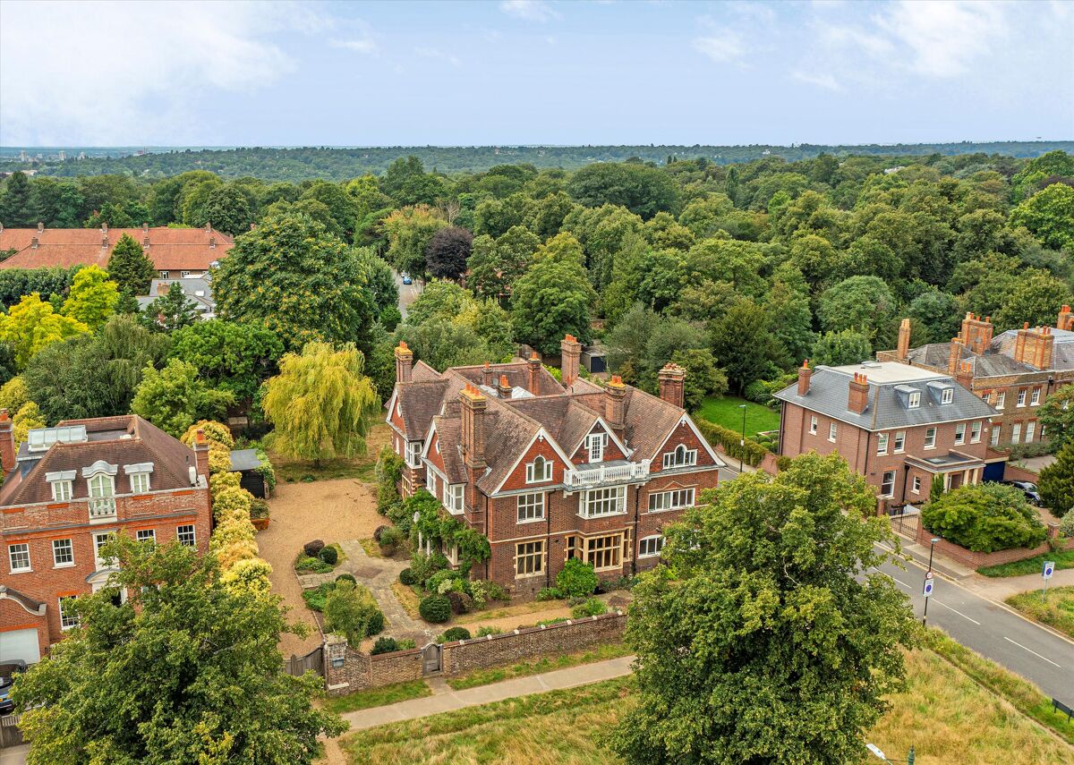 house for sale in West Side Common, London, SW19 WMB012144802